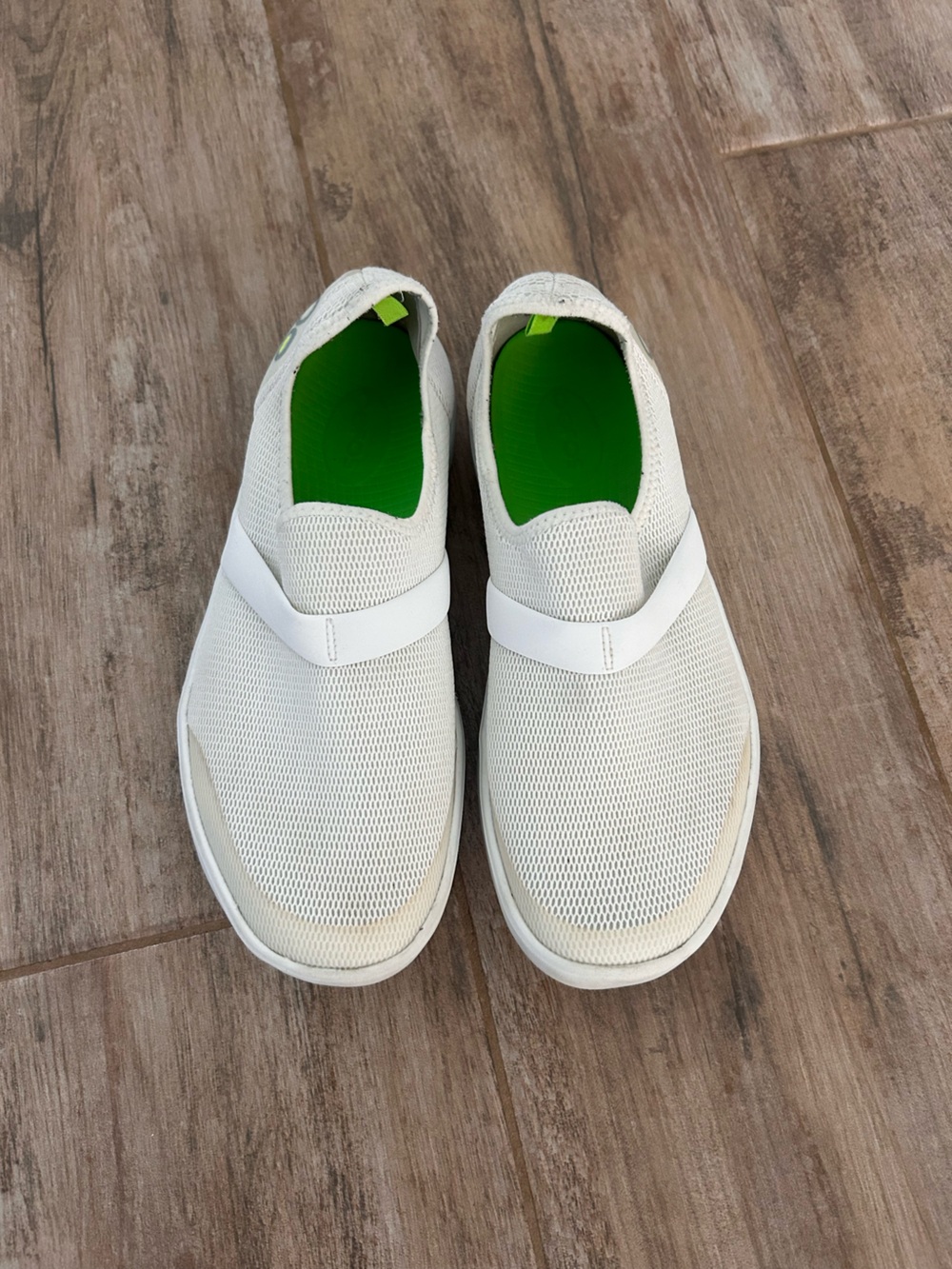 OOFOS OOmg Sport Slip On Recovery Shoes